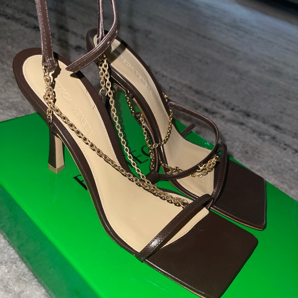💯% Authentic Bottega Veneta Chain heels